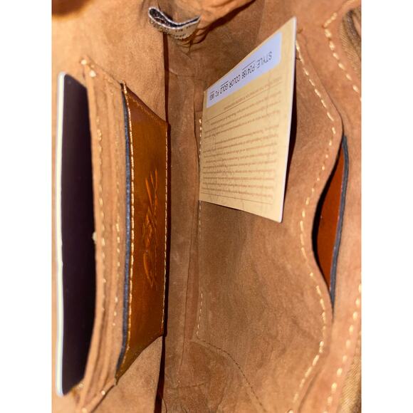 Patricia Nash Tooled Savena Clutch wristlet-NWT - Picture 8 of 8